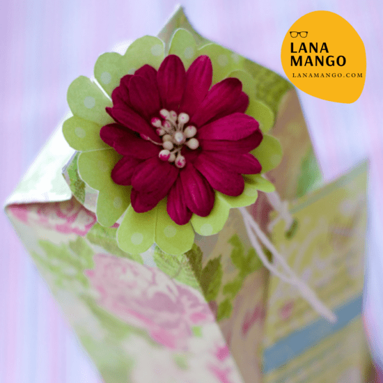 Crafty gift wrapping idea lanamango