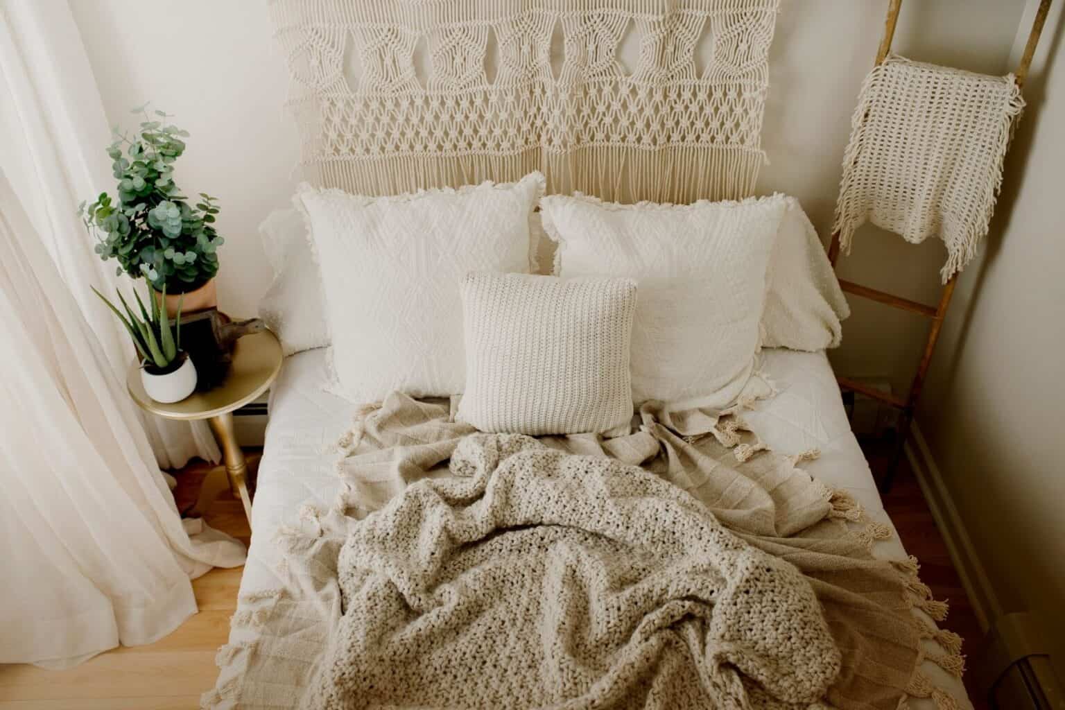 Gorgeous Boho Bedroom Decor on a Budget - Lana Mango